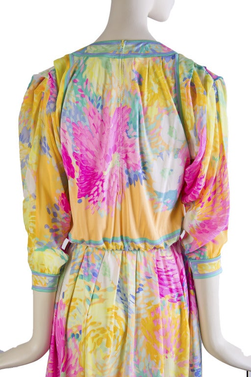 Vestido Leonard Vintage con estampado de seda en venta 2