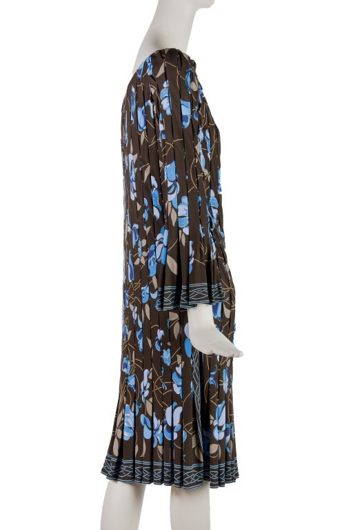 Emilio Pucci Brown with Blue Print Ruched & Pleated Long Sleeve Dress Size 8 For Sale 1