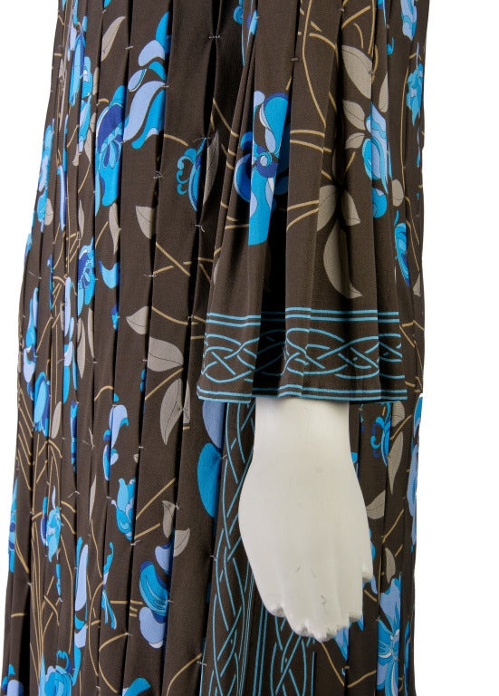 Emilio Pucci Brown with Blue Print Ruched & Pleated Long Sleeve Dress Size 8 In Excellent Condition For Sale In Boca Raton, FL