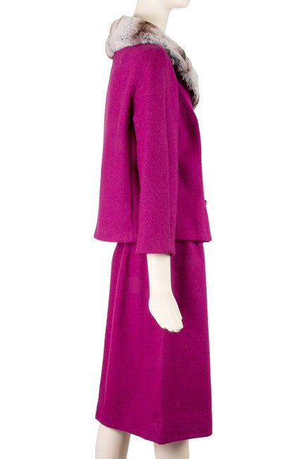 Women's 1940's Vintage John Wanamaker Chinchilla & Fuschia Wool Skirt Suit For Sale