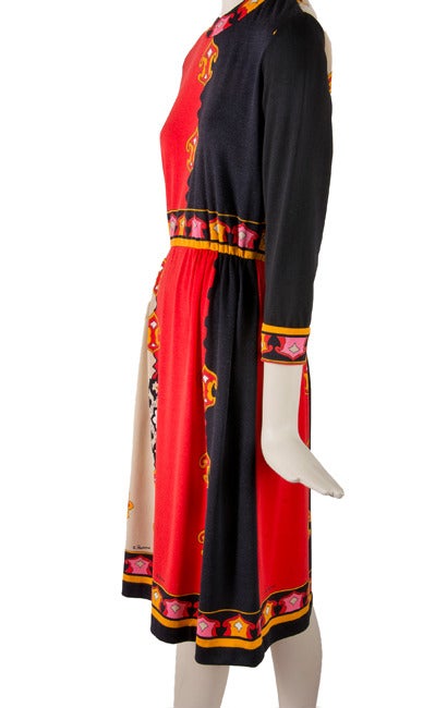 Women's Paganne Dress - 1960's - Elaborate Mandala Print For Sale