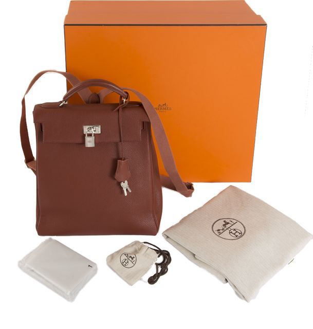Hermes 28cm Etrusque Fjord Leather Kelly Ado Backpack with Gold Hardware11