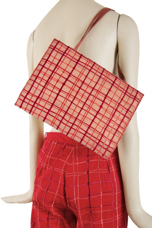 Women's Bottega Veneta Red & Red Plaid Embroidered Pants Matching Purse Size 4 Runway For Sale