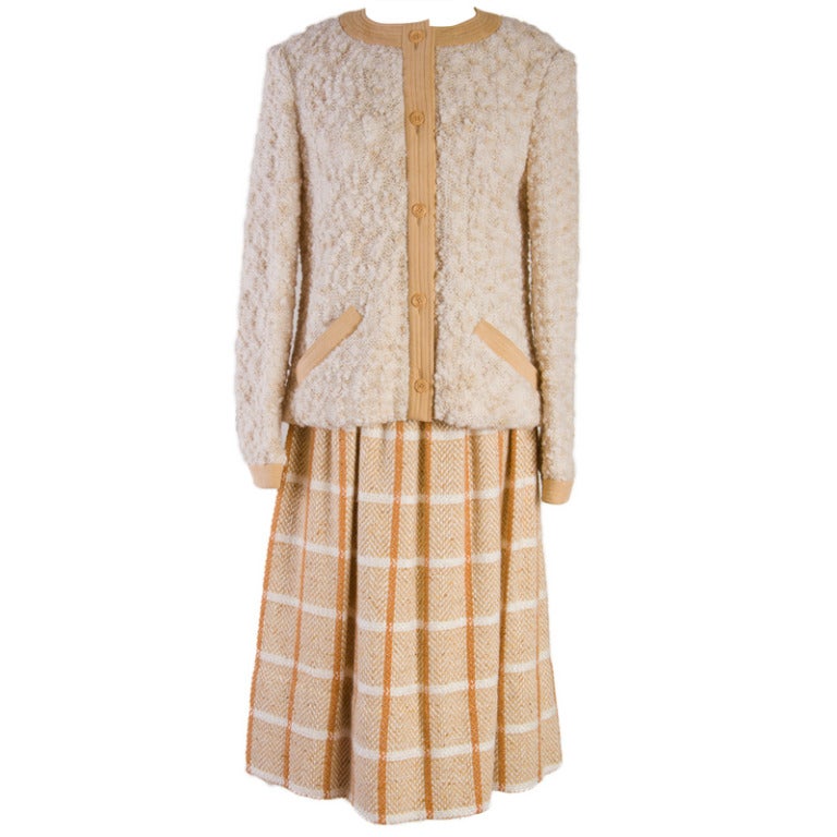 Rare Courreges Skirt Suit - 1960's - Creme & Tan Boucle - Wool For Sale