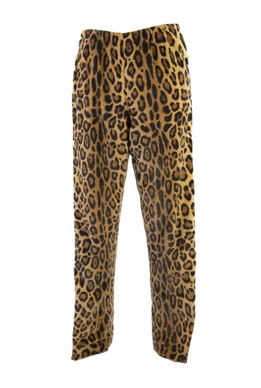 1970's Mollie Parnis Velvet Leopard Print 2PC Pantsuit For Sale 2