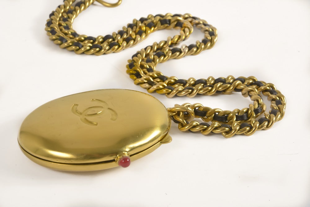 Vintage Chanel CC Gold Tone Locket Necklace-RARE! In Excellent Condition In Boca Raton, FL