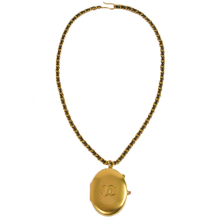 Vintage Chanel CC Gold Tone Locket Necklace-RARE!