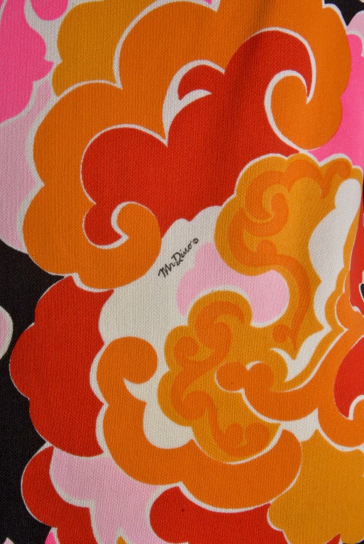 1960's Vintage Mr. Dino Pink, Orange & Black Flower Power Top Size 10 In Excellent Condition In Boca Raton, FL