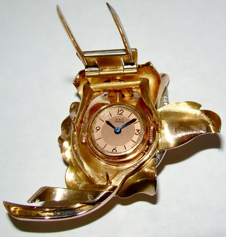 VACHERON & CONSTANTIN Rose Gold and Diamond Flower Brooch Watch For Sale 1