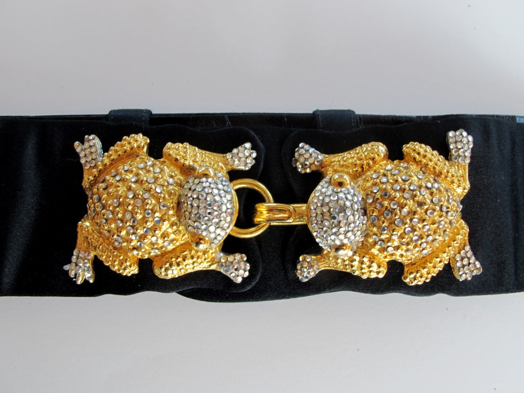1978 Judith Leiber Jewel Encrusted Frog Belt In Excellent Condition For Sale In San Francisco, CA