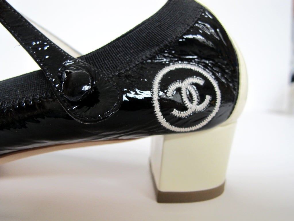 Daphne Cap Toe Mary Janes with Chain