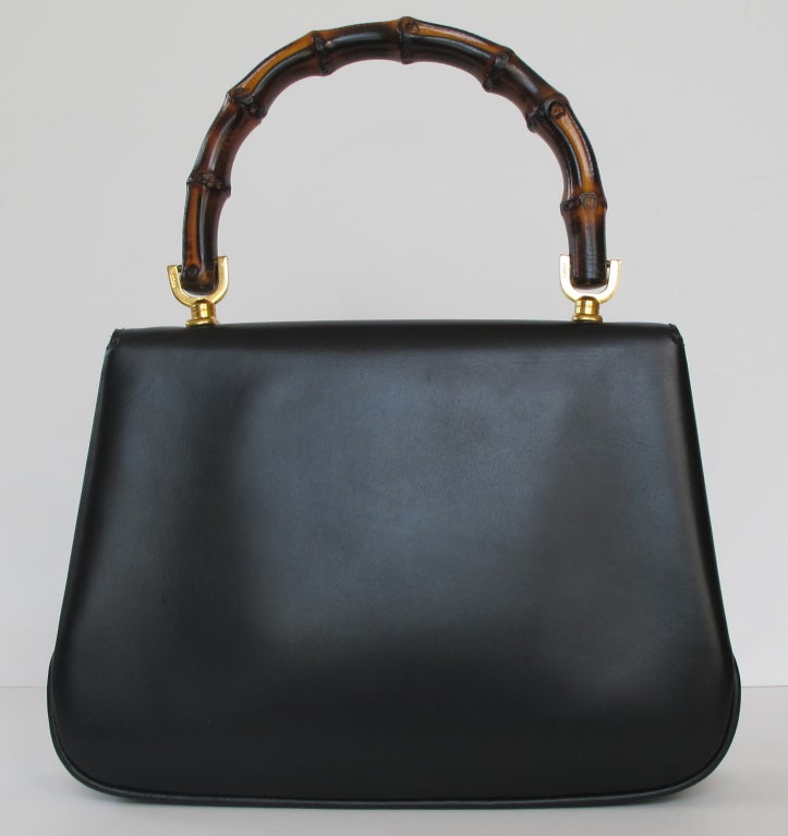 Bolso de cuero negro 