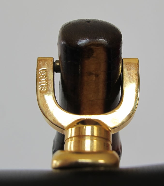 Bolso de cuero negro 