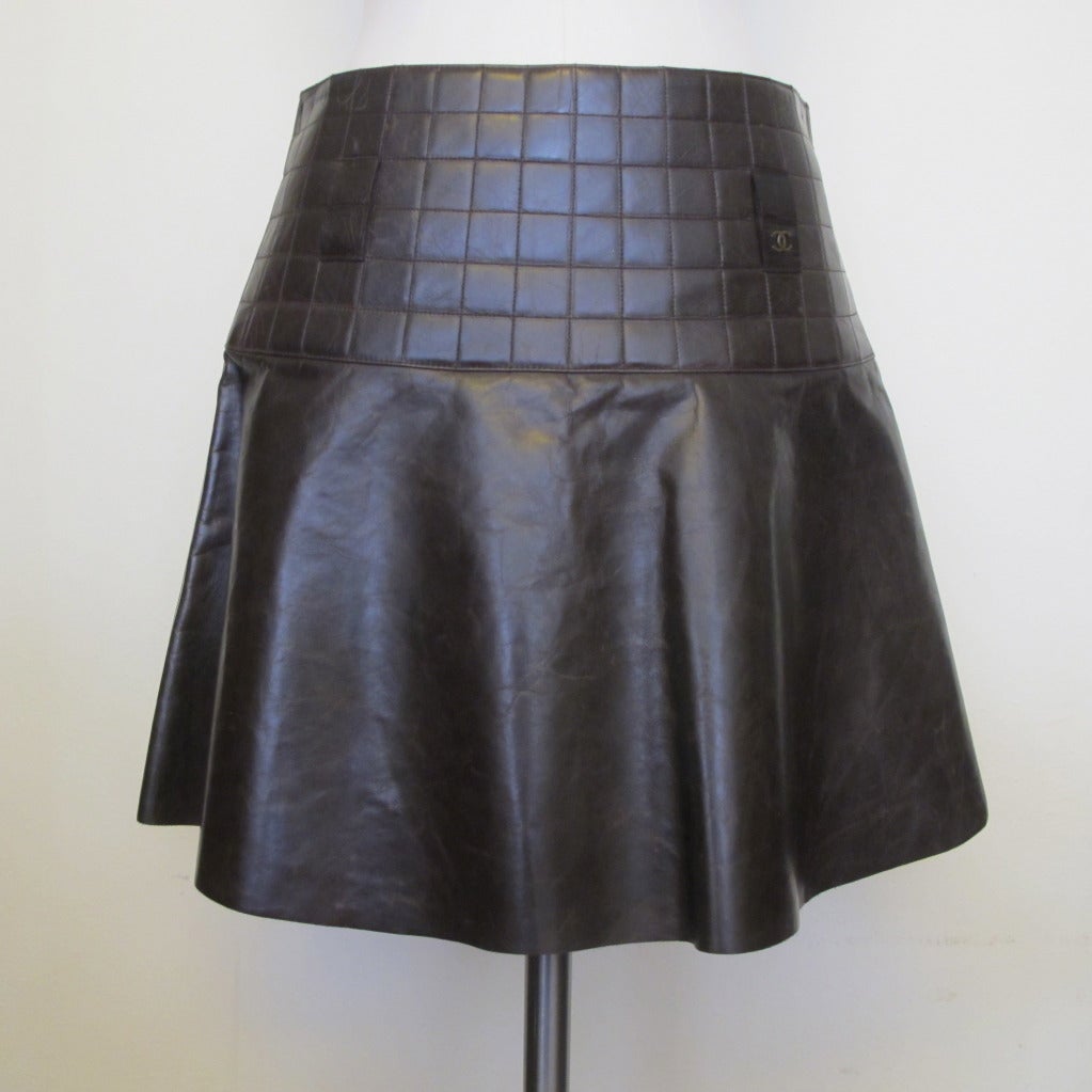 Chanel Brown Quilted Leather Skirt For Sale 4