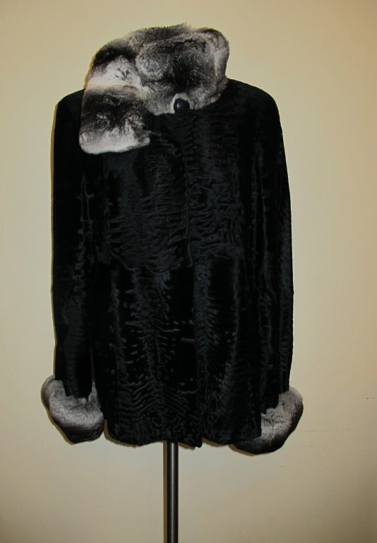 Elegant Giuliana Teso Russian Broadtail Jacket with Chinchilla Trim In New Condition For Sale In San Francisco, CA