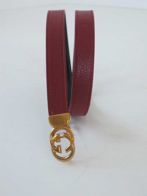 Gucci Red Thin Leather Belt with Gold Tone Buckle For Sale 1