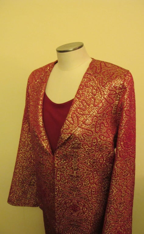 Jean Muir Magenta and Gold Brocade Cocktail Suit In Excellent Condition For Sale In San Francisco, CA