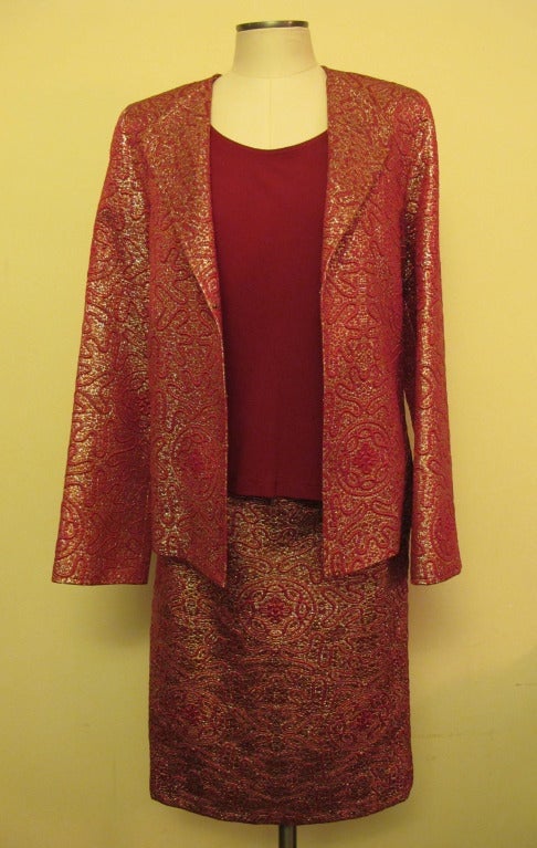 Jean Muir Magenta and Gold Brocade Cocktail Suit For Sale 1