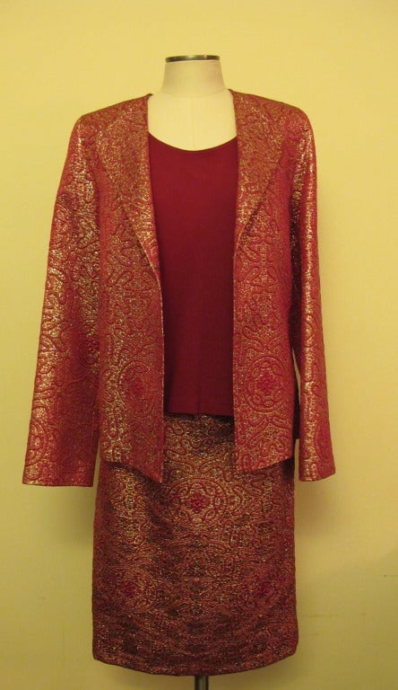 Jean Muir Magenta and Gold Brocade Cocktail Suit For Sale 2