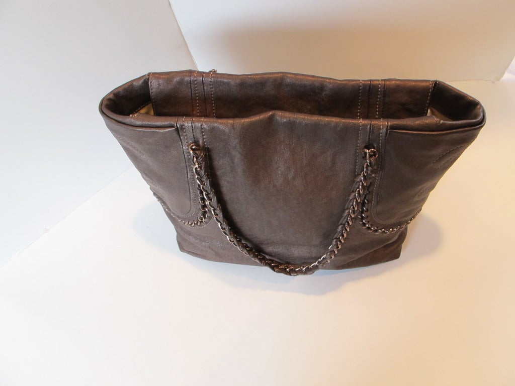 Women's Chanel Bronze Leather Handbag For Sale