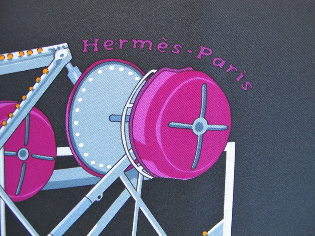 Black Hermès Grande Roue Silk Scarf For Sale