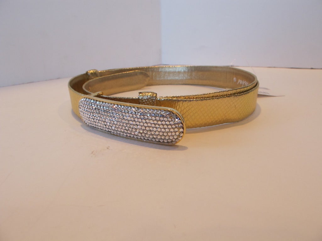 Judith Lieber Adjustable Gold and Rhinestone Belt In New Condition For Sale In San Francisco, CA