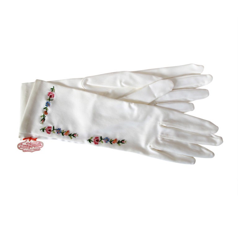 Denise Francelle 1960's New Embroidered Gloves For Sale