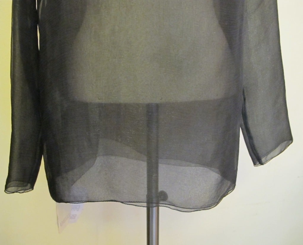 Romeo Gigli Chic Silk Blouse In New Condition For Sale In San Francisco, CA