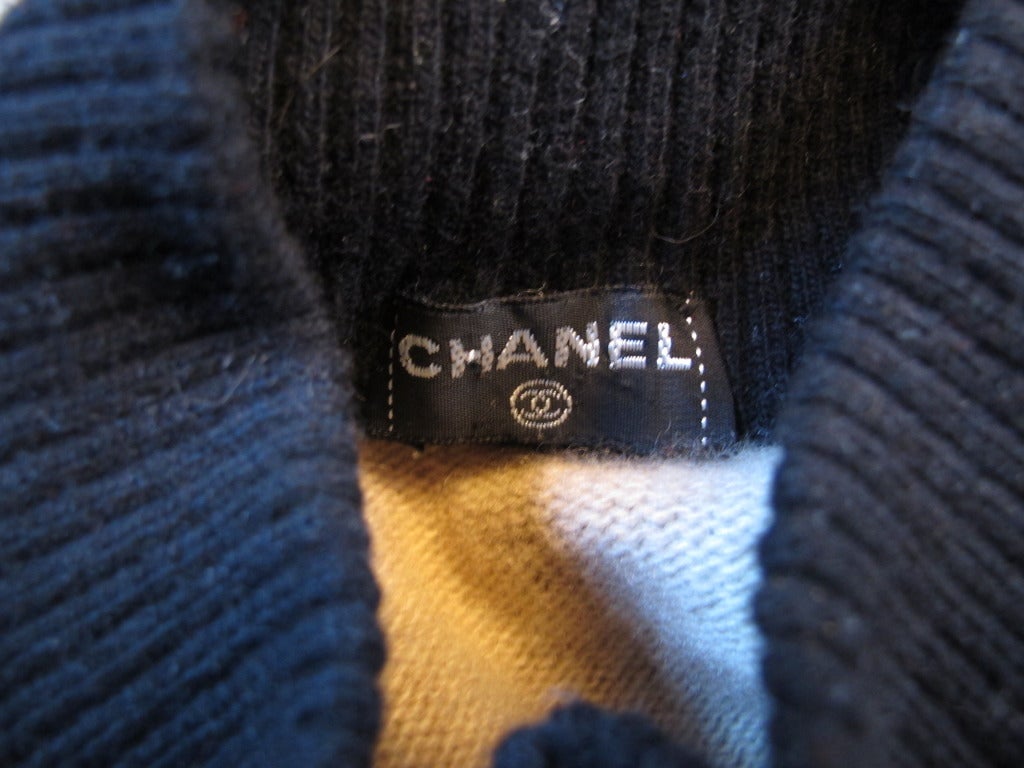 1980s Chanel 100% Cashmere Color Block Sweater w/Clover Buttons 3