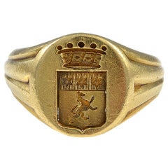 A French 19th Century Crested Gold Signet Ring Antique A French 19th Century Crested Gold Signet Ring