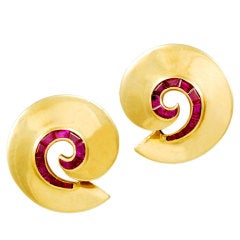 TIFFANY & Co Ruby and Gold Ear Clips