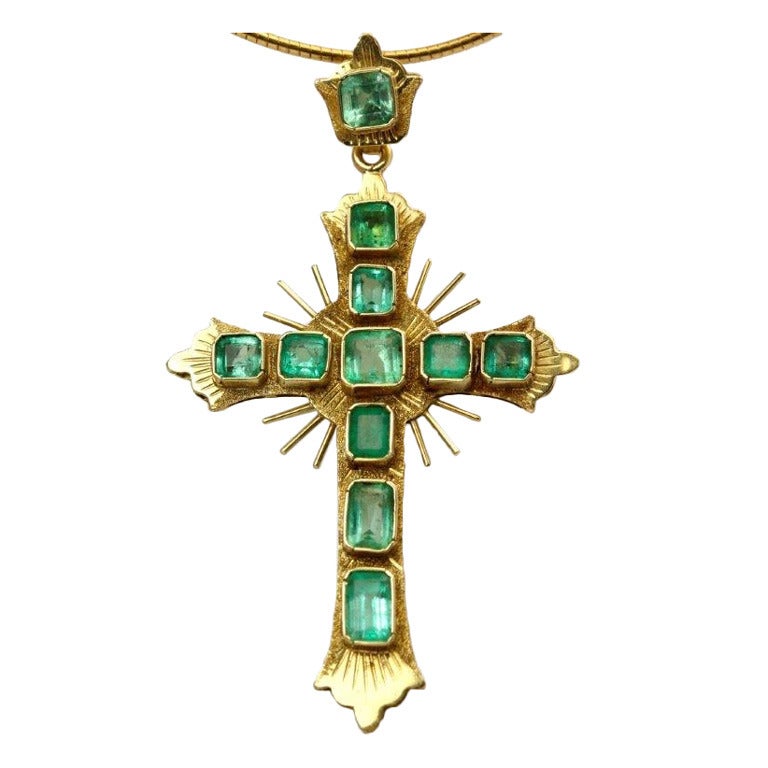 An Antique Spanish Emerald and Gold Cross