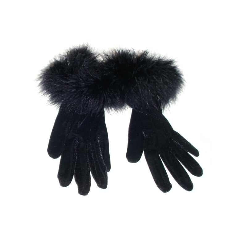 Vintage black velvet and maribou gloves One Size Fits Most For Sale
