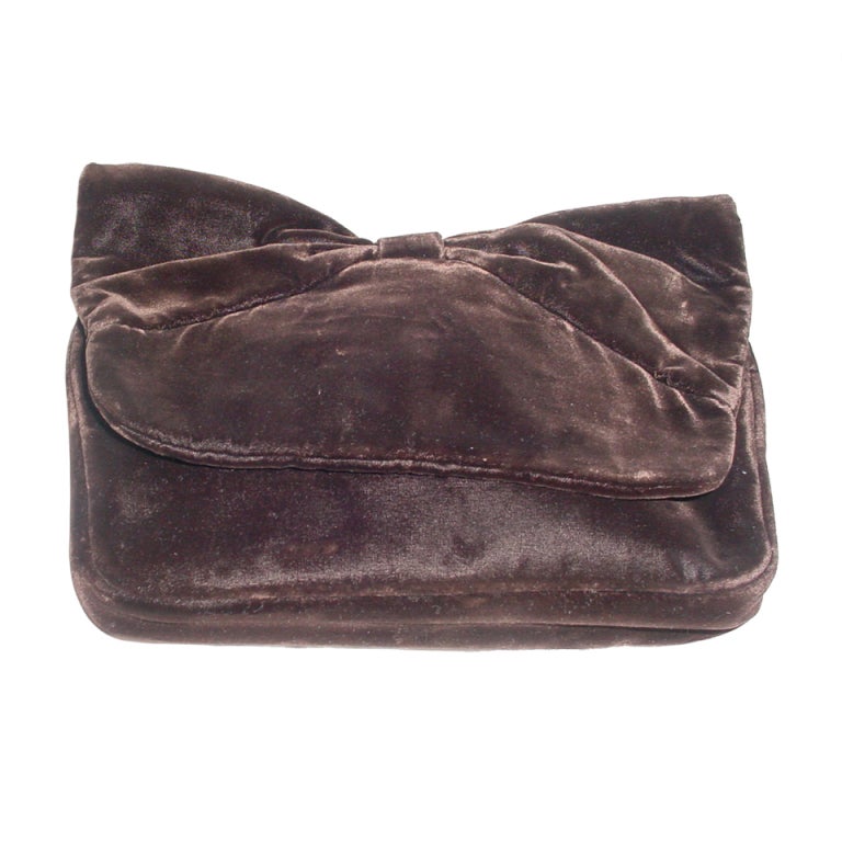 Rosenfeld 1950s brown velvet bow clutch bag For Sale