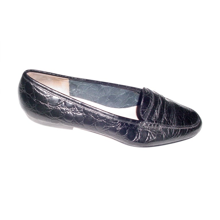 Salvatore Ferragamo black crocodile embossed loafer shoes For Sale