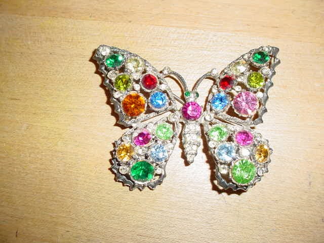 Vintage large rhinestone butterfly brooch from the late 1940s. Unsigned, attributed to Weiss. 2 X almost 3 inches.