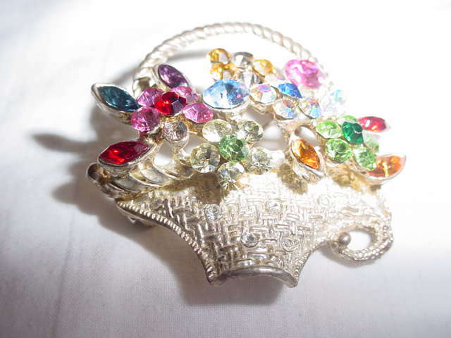 Vintage fruit salad basket brooch