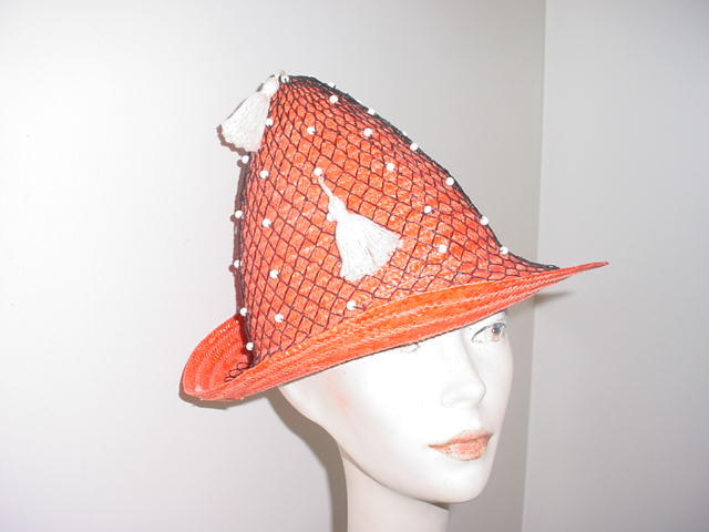 vintage 50s hat made in Italy. With beads, fishnet and tassels. New oldstock.