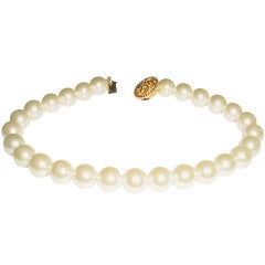 Vintage Moschino Italy pearl necklace