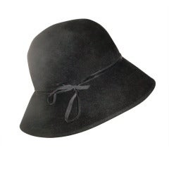 Vintage Helen Kaminski black fur felt hat