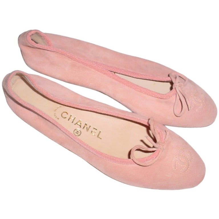 Chanel Pink Suede Ballerina Flats Shoes For Sale at 1stDibs