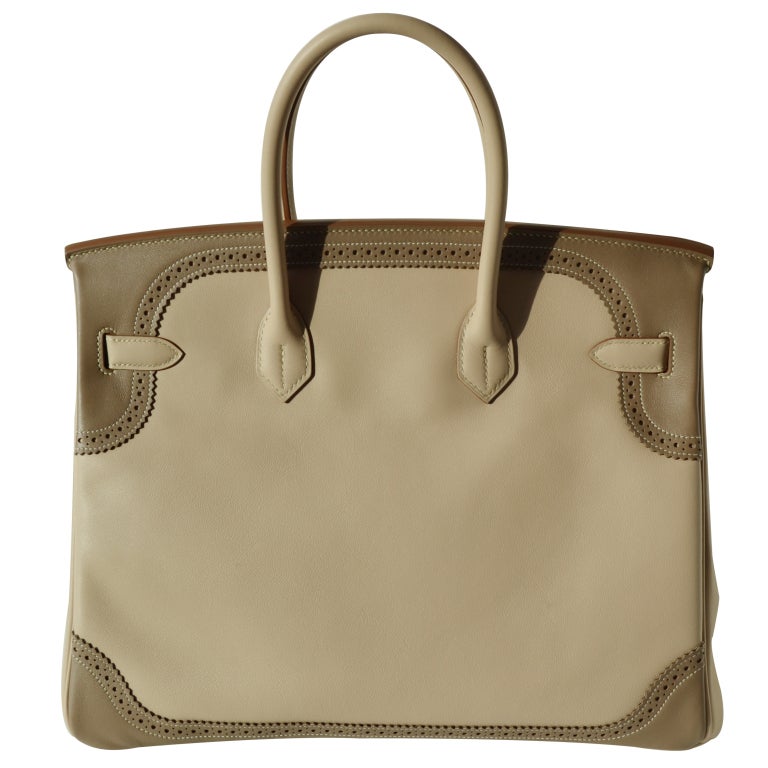 Createurs de Luxe offers this brand new beautiful Hermes Birkin Handbag!

Brand New

35cm Hermes Etoupe and Argyle Ghillies Swift Leather Birkin Handbag | Palladium Hardware | P Stamp

The bag measures 35cm / 14