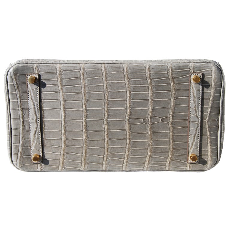 Women's or Men's 35cm Hermès Matte Pale Greige Crocodile Birkin Bag Handbag