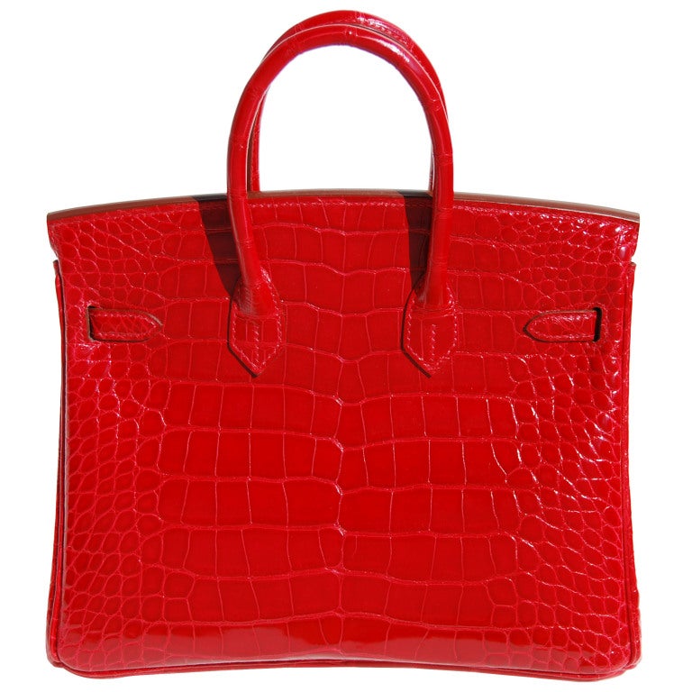 Creatéurs de Luxe offers this brand new Hermès Birkin Handbag

25cm Hermès Shiny Braise Alligator Birkin Handbag | Gold Hardware | P Stamp

 The bag measures 25cm / 10