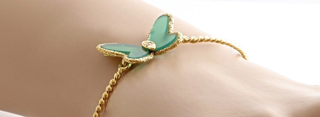 VAN CLEEF & ARPELS  Yellow Gold Diamond Chalcedony Butterfly