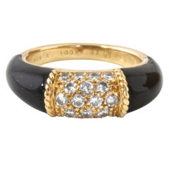 VAN CLEEF & ARPELS  Gold, Diamond and Onyx Philippine Ring