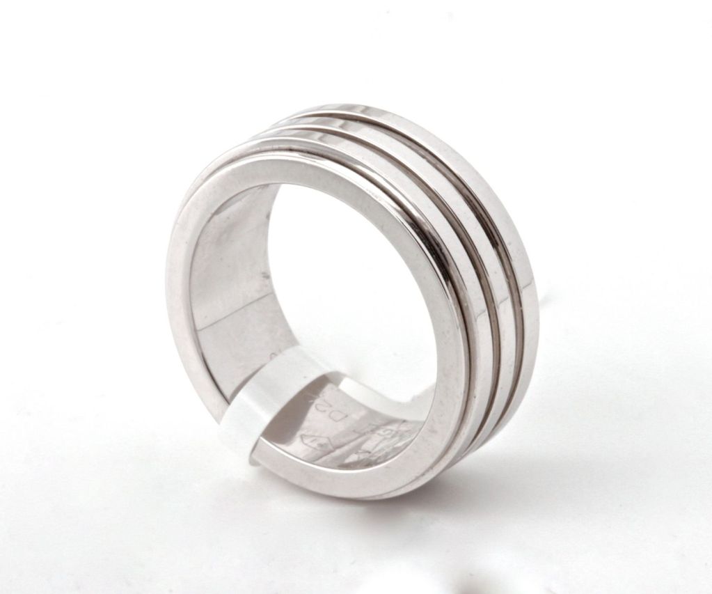 PIAGET White Gold Possession Triple Spin Ring 1