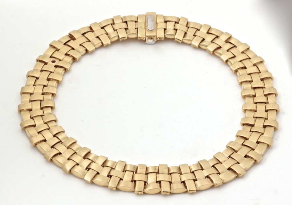 ROBERTO COIN Appassionata Yellow Gold and Diamond Necklace For Sale 6