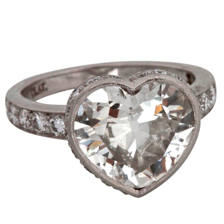 4.16 Heart-Diamond Platinum Ring For Sale