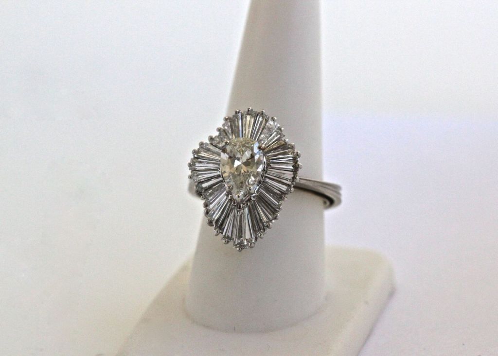 Women's Diamond Platinum Ring For Sale